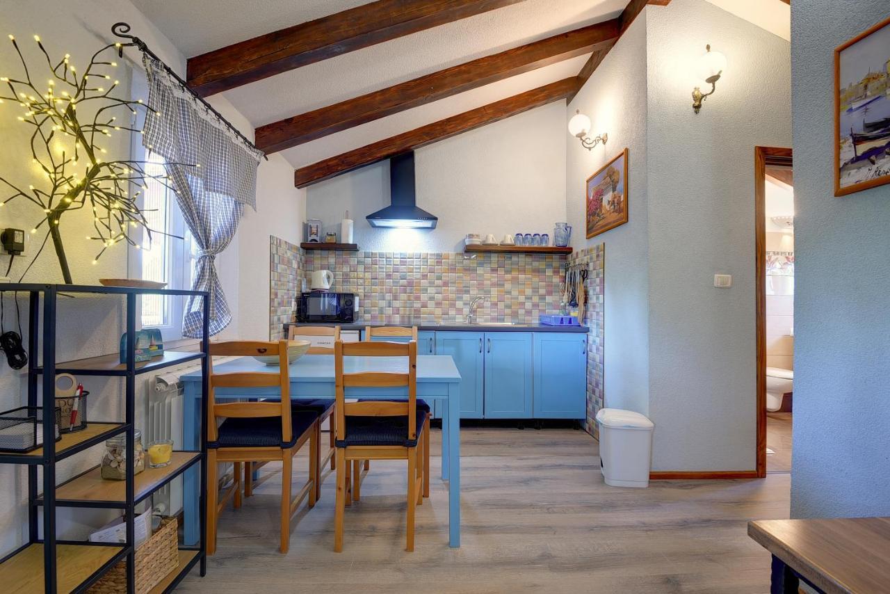 Žminj Casa Karnevaliヴィラ エクステリア 写真